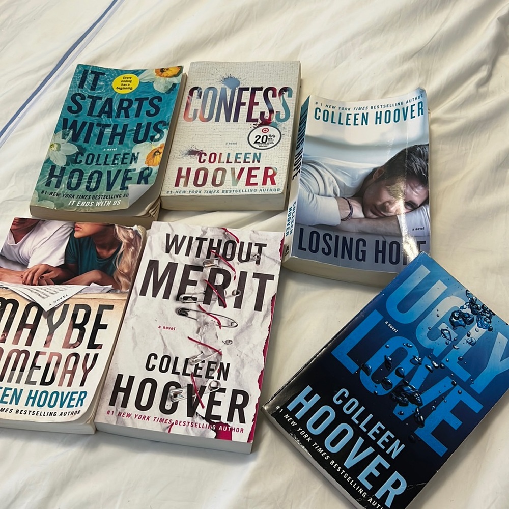 Bundle of Colleen Hoover novels